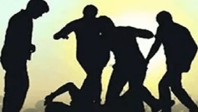 Boy injured in scuffle outside SP College, hospitalized