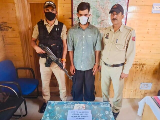 Drug peddler held with contraband substance in Kupwara, say police