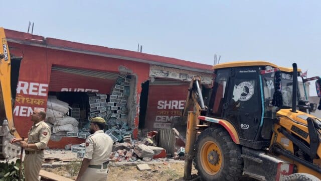 Drug peddler's shops build on govt land in Jammu demolished Drug peddler's shops build on govt land in Jammu demolished