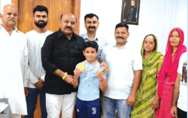 Dy CM meets 3-time national Wushu champion Geenakshi Dy CM meets 3-time national Wushu champion Geenakshi