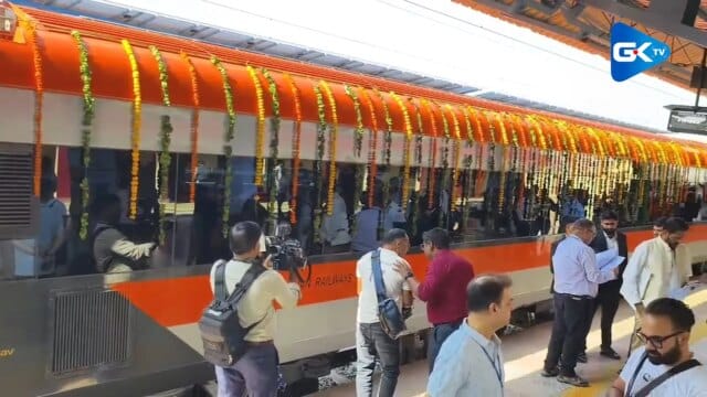 Only Aadhaar authenticated users can book Tatkal tickets on IRCTC Massive public response, no seats available for next 10 days”: Katra Station Superintendent on Vande Bharat train