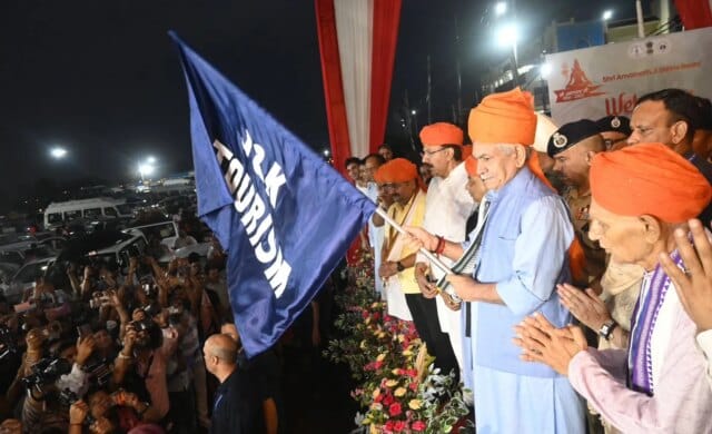 LG flags off first batch of Amarnath Yatra 2025, extends LG flags off first batch of Shri Amarnath Ji Yatra-2025, extends wishes for a safe, spiritual journey