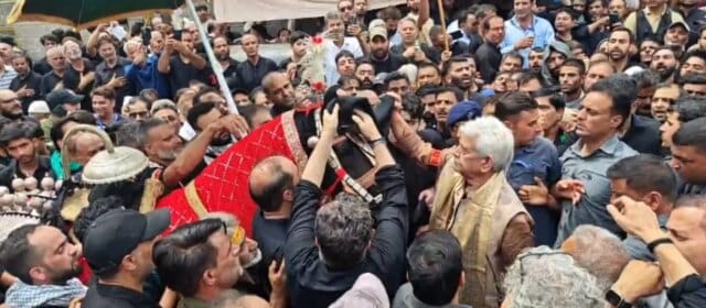 Youm-e-Ashura: LG Sinha attends Zuljanah procession in Srinagar, distributes water to mourners
