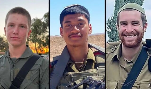 Three Israeli soldiers killed in Gaza tank blast Three Israeli soldiers killed in Gaza tank blast