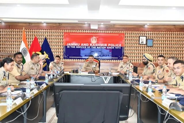 Kashmir police chief chairs crime, security review meeting