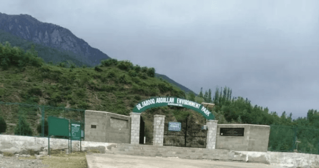 Visitors seek upgradation, maintenance of public parks in Kangan