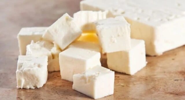 DFCO seizes 21 quintals of synthetic cheese, 78 tins of expired mustard oil in Jammu