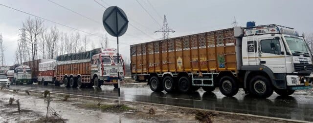 Srinagar-Jammu national highway reopens for heavy vehicles after three weeks Srinagar-Jammu national highway reopens for heavy vehicles after three weeks