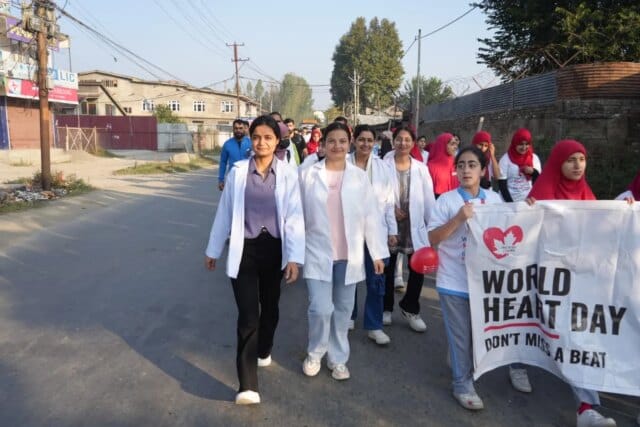 GMC Anantnag organises 8-km walkathon from MMABM Hospital to main World Heart Day: GMC Anantnag organises 8-km walkathon from MMABM Hospital to main campus