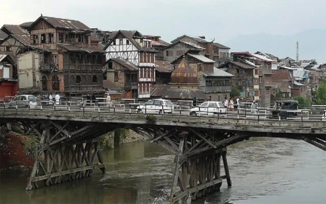 Redesign of old Habba Kadal bridge sparks anger Redesign of old Habba Kadal bridge sparks anger
