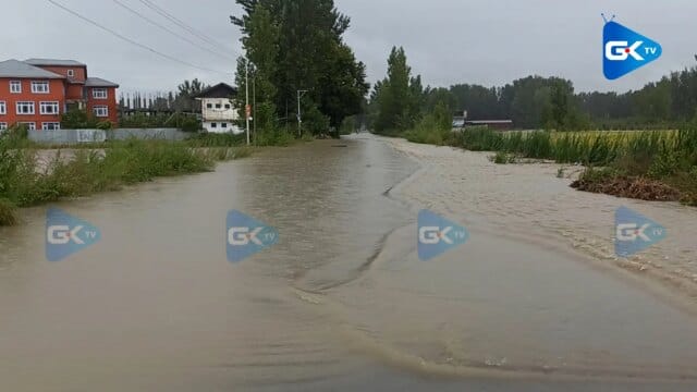 Flood situation alarming in J&K, rivers cross danger mark