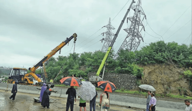 72-hour power outage cripples Rajouri, Poonch, Reasi, parts of Jammu 72-hour power outage cripples Rajouri, Poonch, Reasi, parts of Jammu