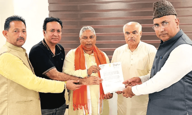 Sat Sharma, Ashok Koul laud MP Khatana’s Rs 3 Crore relief contribution towards flood-affected