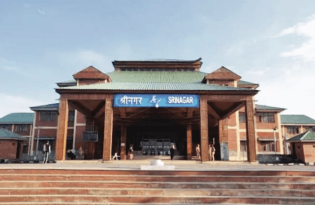 Textiles, Handicrafts store to be set up at Srinagar Railway Station