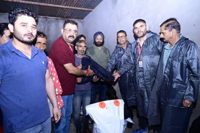 Shri Mata Vaishno Devi Shrine Board extends relief to flood, Shri Mata Vaishno Devi Shrine Board extends relief to flood, landslide affected families