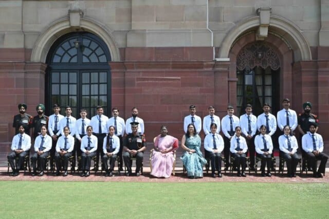 President Murmu interacts with J-K students as part of National Integration Tour by Indian Army