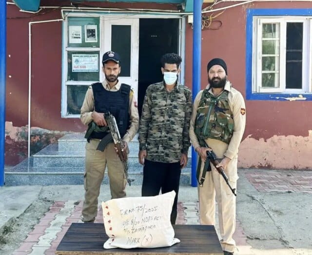 Shopian Police arrest drug peddler, seize 2.4 kg charas
