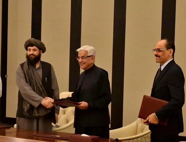 Pak holds talks with Afghanistan in Turkiye, warns war still Pak holds talks with Afghanistan in Turkiye, warns war still possible if deliberations fail