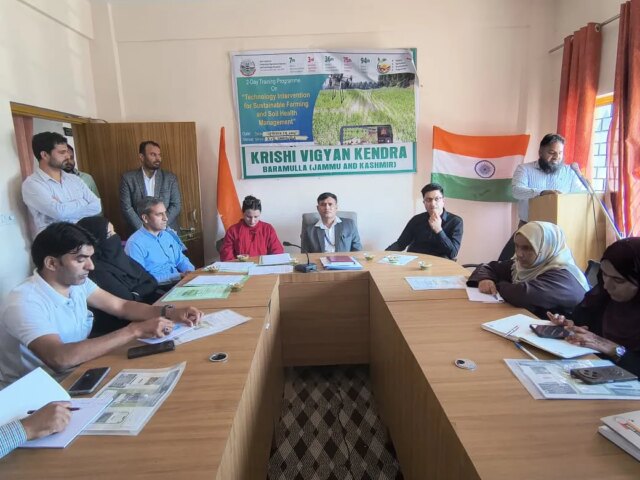 Training programme on sustainable farming, soil health management concludes at KVK Baramulla