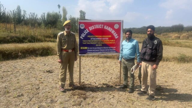 Police attach property of terrorist handler in Handwara Police attach property of terrorist handler in Handwara